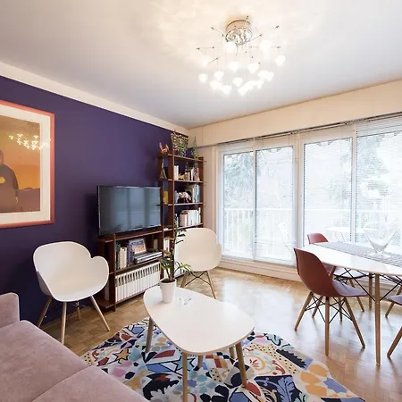 Apartment Veeve - Cosy Canal Saint-martin Paris